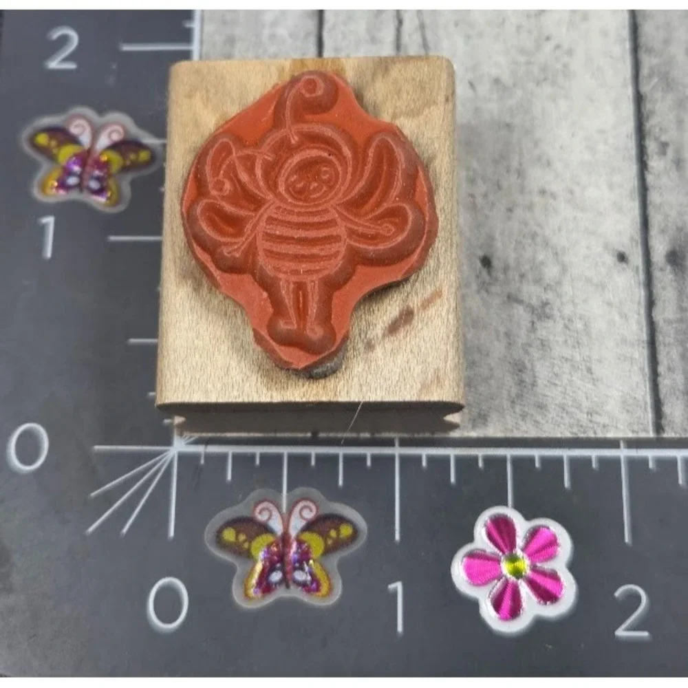 Stampin' Up! Lady Bee Striped Bug Wings Rubber Stamp Wood #M73